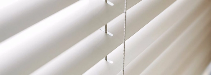 Level | aluminium jaloezieën 