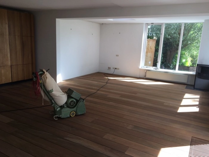 Schuren en afwerken